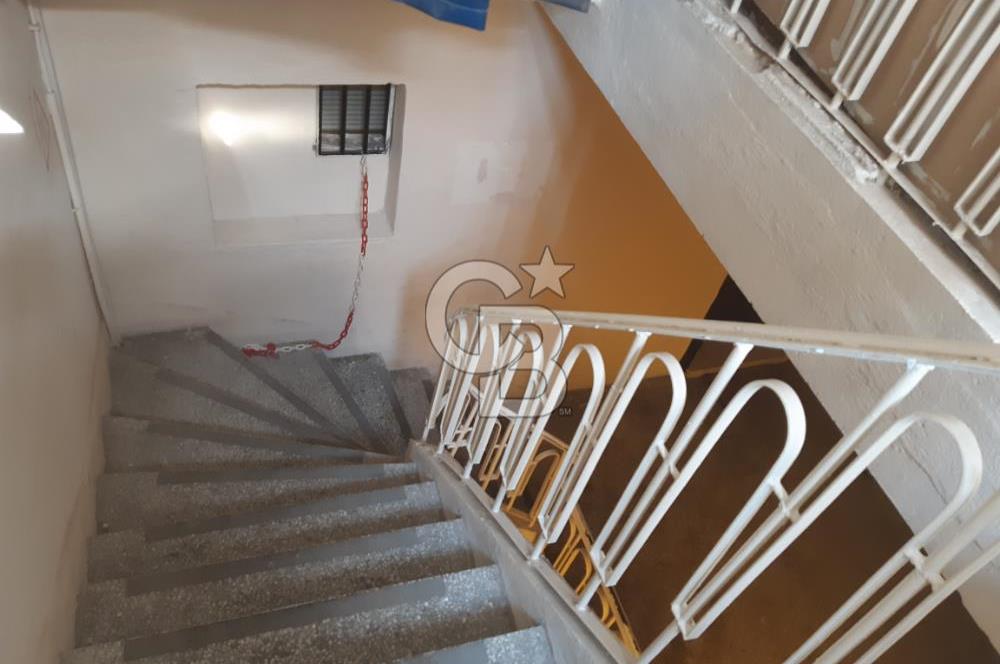 GEMLİK İSTİKLAL CD'DE 230M2(NET) MERKEZİ KONUMDA SATILIK DAİRE.