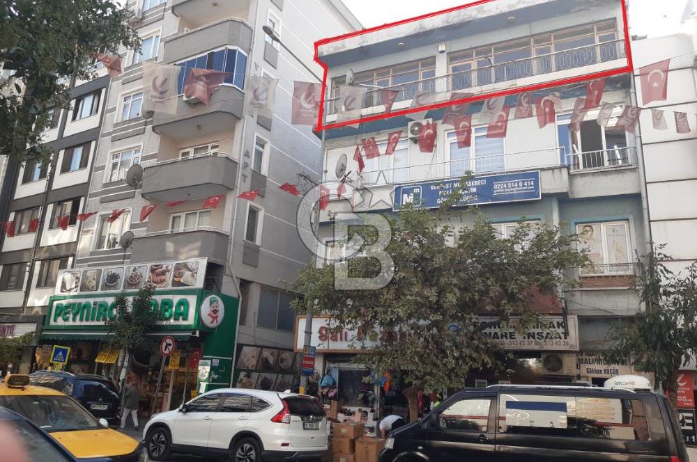 GEMLİK İSTİKLAL CD'DE 230M2(NET) MERKEZİ KONUMDA SATILIK DAİRE.