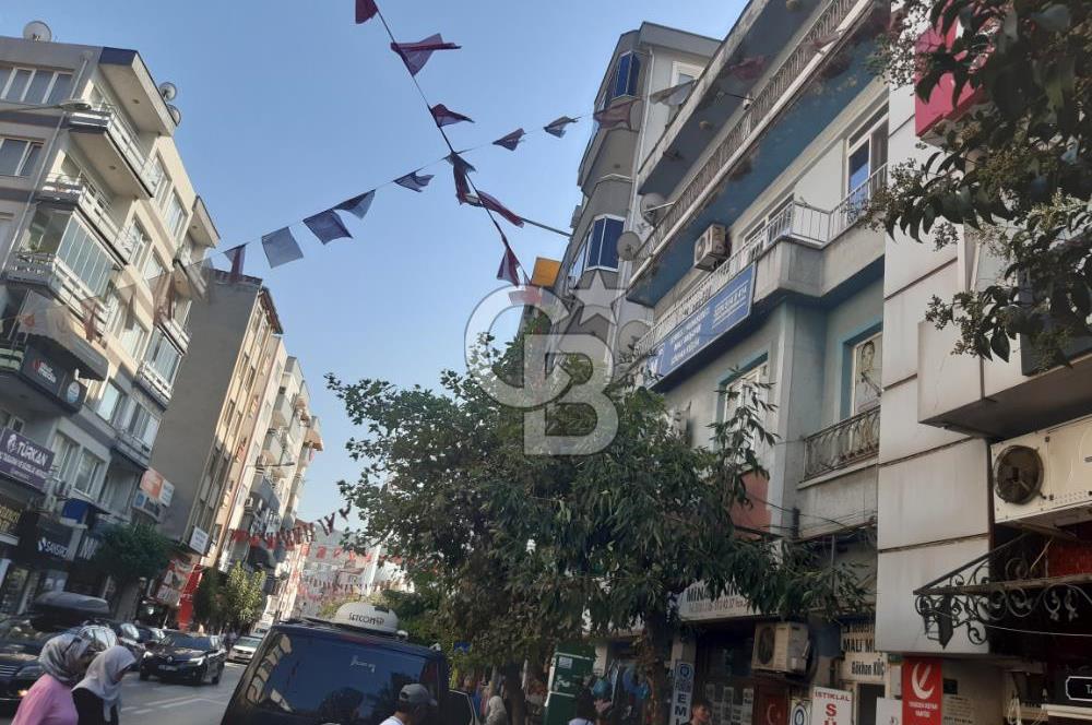 GEMLİK İSTİKLAL CD'DE 230M2(NET) MERKEZİ KONUMDA SATILIK DAİRE.