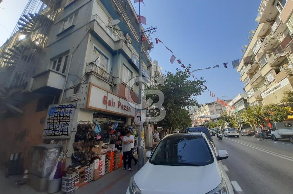 GEMLİK İSTİKLAL CD'DE 230M2(NET) MERKEZİ KONUMDA SATILIK DAİRE.