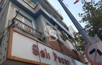 GEMLİK İSTİKLAL CADDESİN'DE 110M2(NET) SATILIK DAİRE.