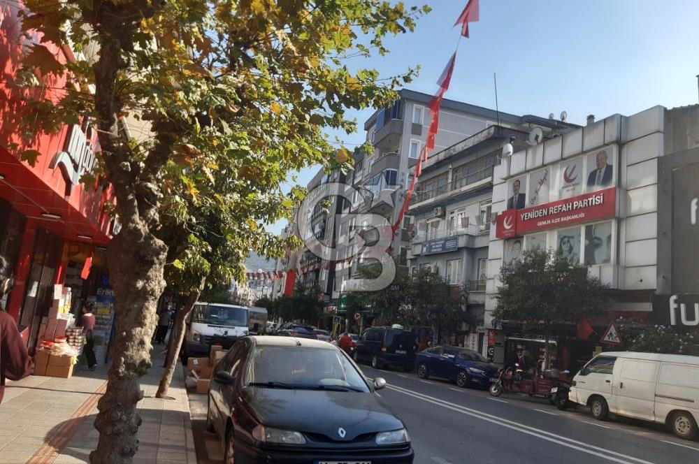 GEMLİK İSTİKLAL CADDESİN'DE 110M2(NET) SATILIK DAİRE.