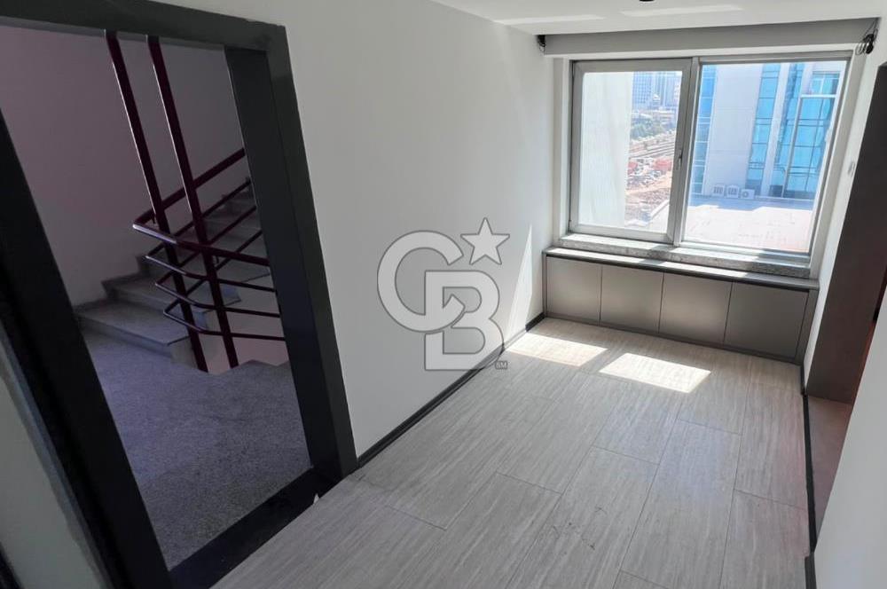 KONYA YOLUNA CEPHE KAYA PLAZADA FULL MODERN YAPILI KİRALIK 500m2 OFİS