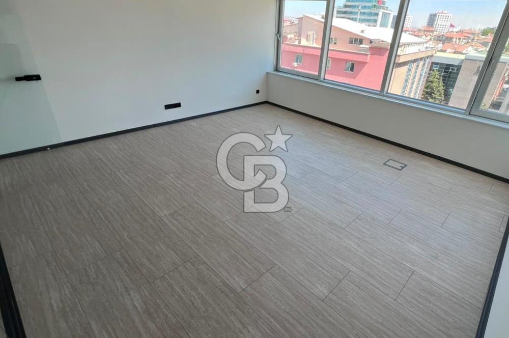 KONYA YOLUNA CEPHE KAYA PLAZADA FULL MODERN YAPILI KİRALIK 500m2 OFİS