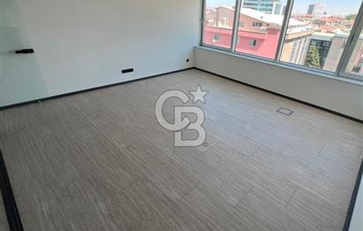 KONYA YOLUNA CEPHE KAYA PLAZADA FULL MODERN YAPILI KİRALIK 500m2 OFİS