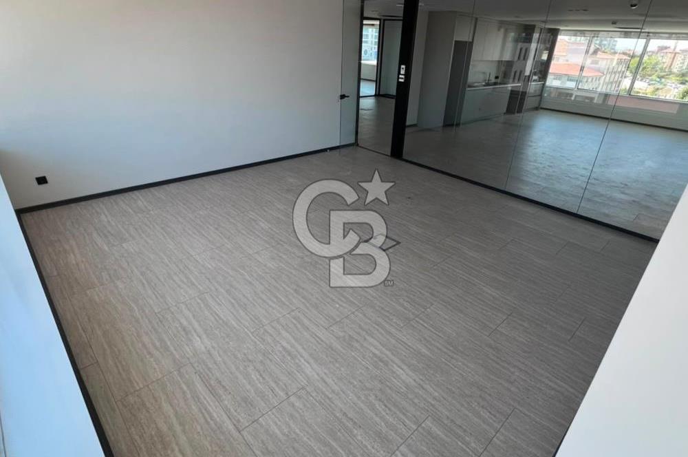 KONYA YOLUNA CEPHE KAYA PLAZADA FULL MODERN YAPILI KİRALIK 500m2 OFİS