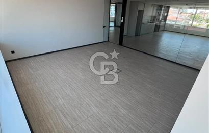 KONYA YOLUNA CEPHE KAYA PLAZADA FULL MODERN YAPILI KİRALIK 500m2 OFİS