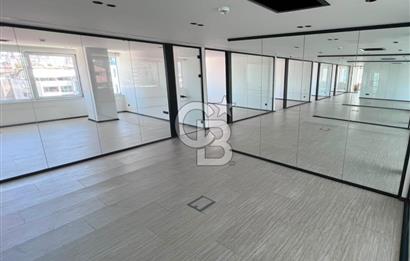 KONYA YOLUNA CEPHE KAYA PLAZADA FULL MODERN YAPILI KİRALIK 500m2 OFİS