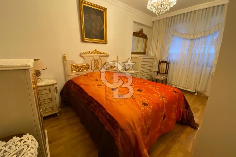 Erenköy Kaşaneler Sokak'ta Eşyalı KİRALIK 2+1 Daire