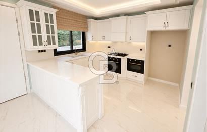 Narlıdere Limanreiste Denize 250 m | 6+2 | 200 m² Net | Villa