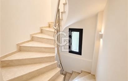 Narlıdere Limanreiste Denize 250 m | 6+2 | 200 m² Net | Villa