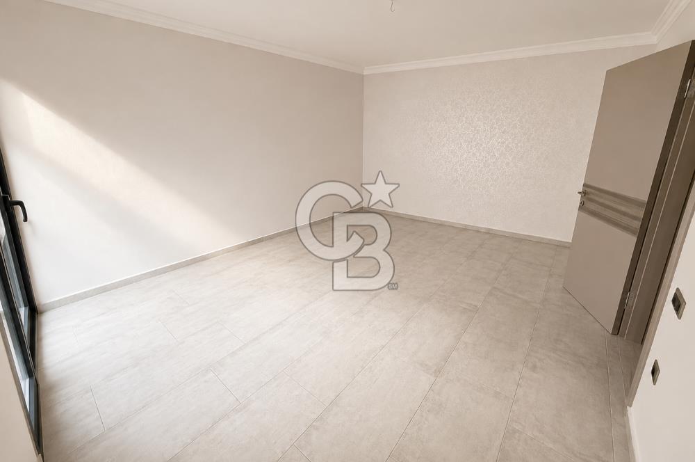 Narlıdere Limanreiste Denize 250 m | 6+2 | 200 m² Net | Villa