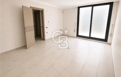 Narlıdere Limanreiste Denize 250 m | 6+2 | 200 m² Net | Villa