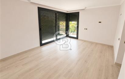Narlıdere Limanreiste Denize 250 m | 6+2 | 200 m² Net | Villa