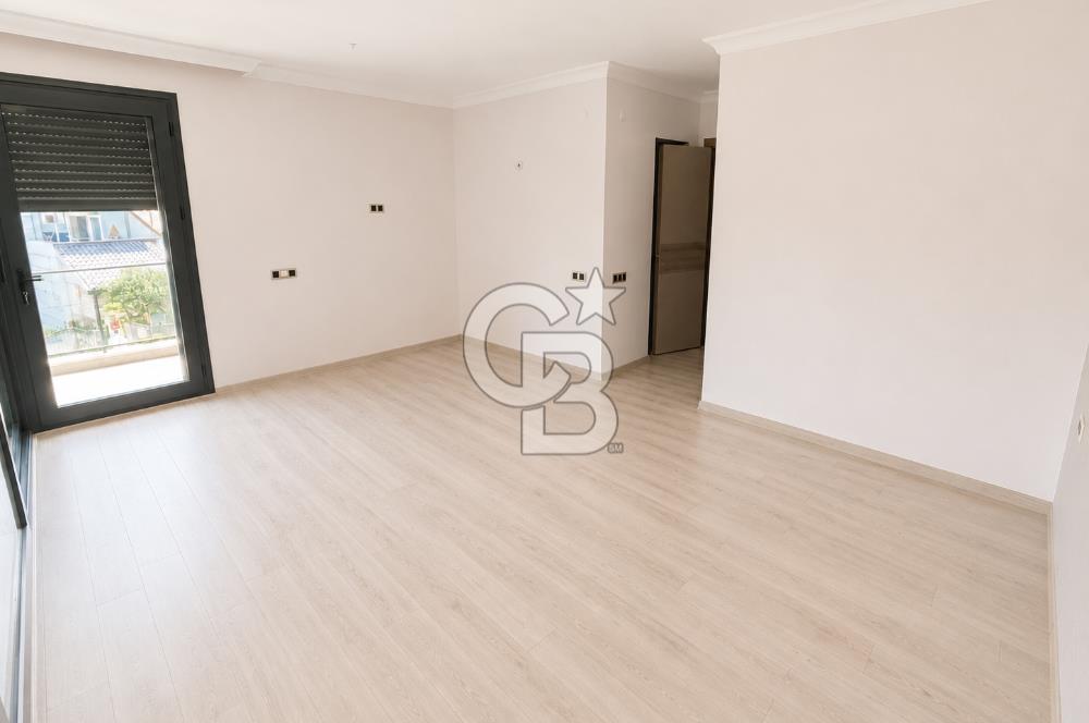 Narlıdere Limanreiste Denize 250 m | 6+2 | 200 m² Net | Villa
