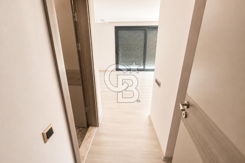 Narlıdere Limanreiste Denize 250 m | 6+2 | 200 m² Net | Villa