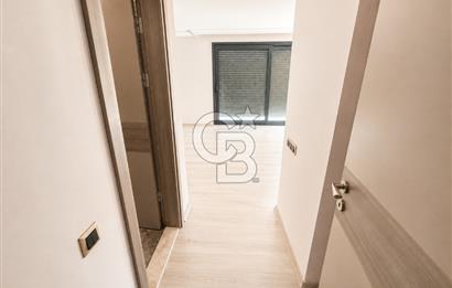 Narlıdere Limanreiste Denize 250 m | 6+2 | 200 m² Net | Villa