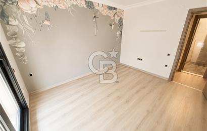 Narlıdere Limanreiste Denize 250 m | 6+2 | 200 m² Net | Villa