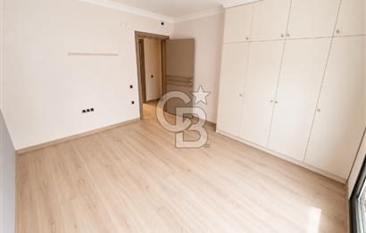 Narlıdere Limanreiste Denize 250 m | 6+2 | 200 m² Net | Villa