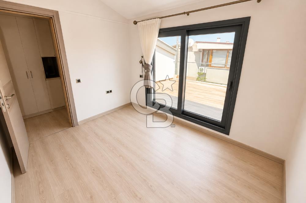 Narlıdere Limanreiste Denize 250 m | 6+2 | 200 m² Net | Villa
