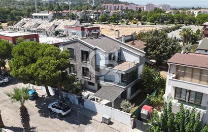 Narlıdere Limanreiste Denize 250 m | 6+2 | 200 m² Net | Villa