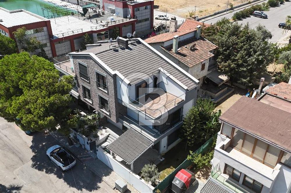 Narlıdere Limanreiste Denize 250 m | 6+2 | 200 m² Net | Villa