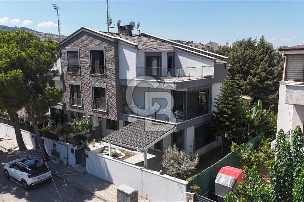 Narlıdere Limanreiste Denize 250 m | 6+2 | 200 m² Net | Villa