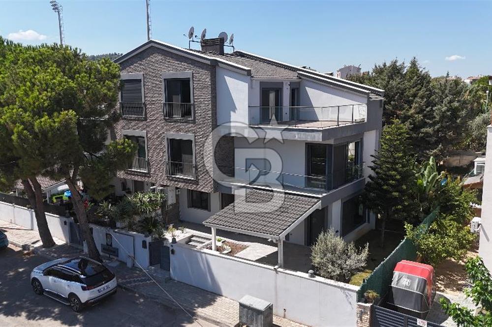 Narlıdere Limanreiste Denize 250 m | 6+2 | 200 m² Net | Villa