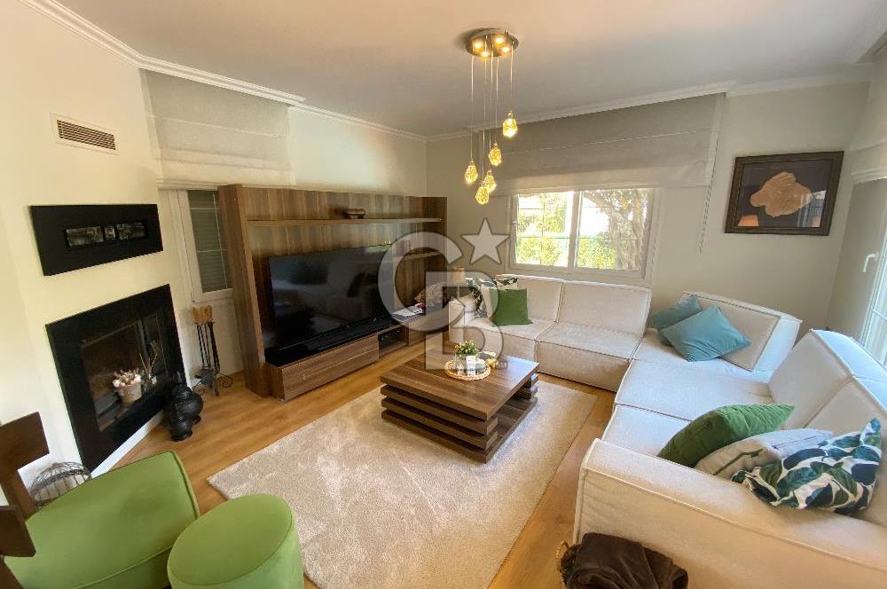 Güzelbahçe Yelki'de 560m2 Arsa İçinde Müstakil,Havuzlu 4+1 Villa