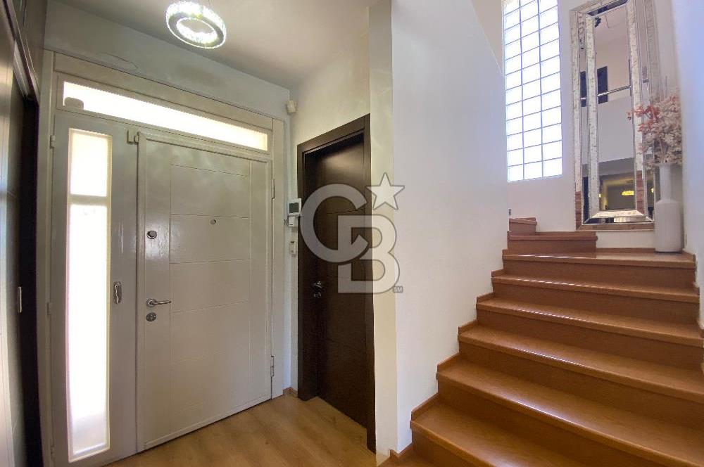 Güzelbahçe Yelki'de 560m2 Arsa İçinde Müstakil,Havuzlu 4+1 Villa