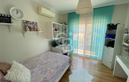 Güzelbahçe Yelki'de 560m2 Arsa İçinde Müstakil,Havuzlu 4+1 Villa