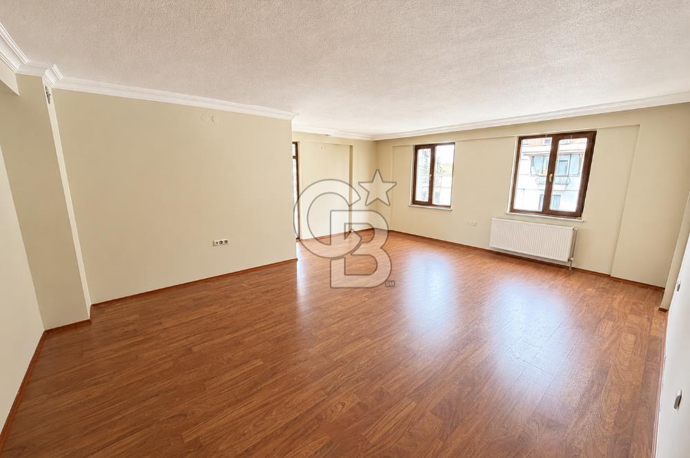 Yaşamkent Merkezde Kiralık 4+1 Geniş Daire