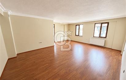 Yaşamkent Merkezde Kiralık 4+1 Geniş Daire