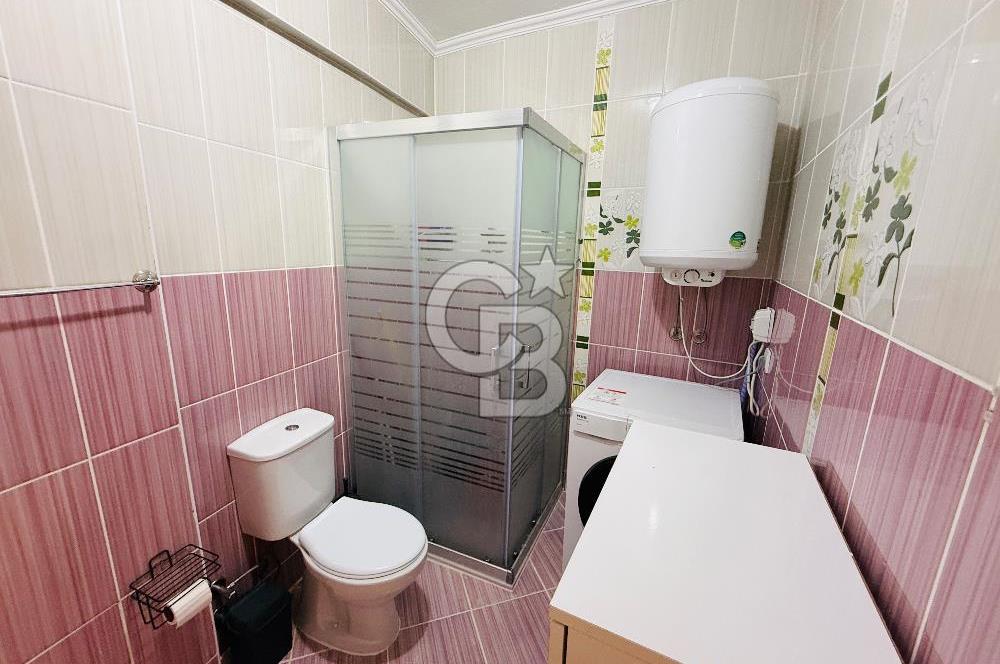 Çandarlıda Sahile 30 Metre Tadilatlı Satılık 1+1 Daire