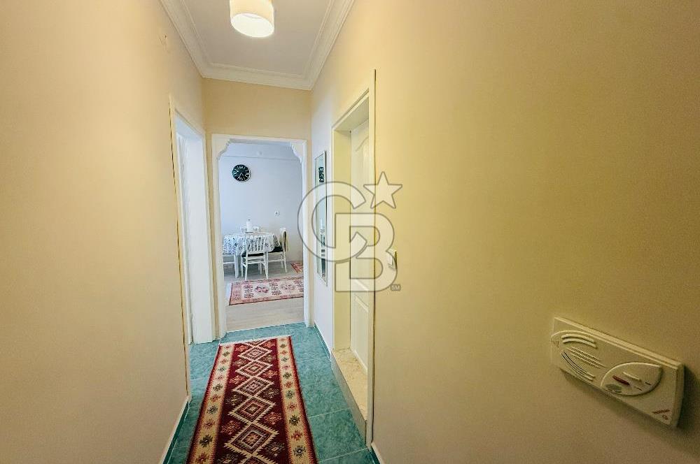 Çandarlıda Sahile 30 Metre Tadilatlı Satılık 1+1 Daire
