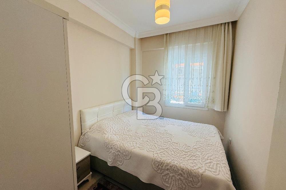 Çandarlıda Sahile 30 Metre Tadilatlı Satılık 1+1 Daire