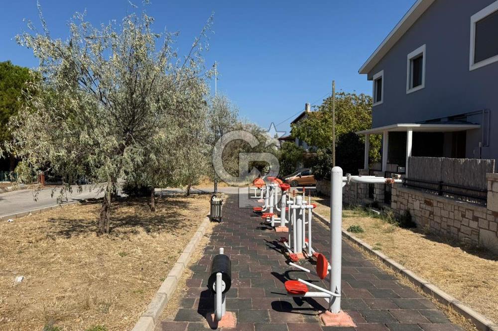 Urla Çeşmealtında Satılık 3+1 Villa