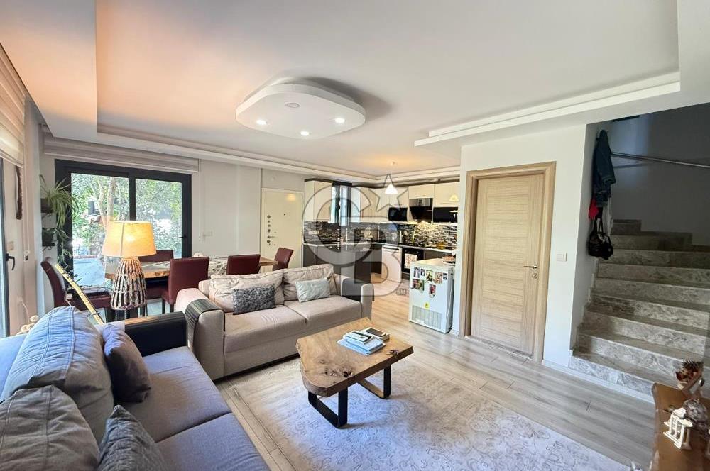 Urla Çeşmealtında Satılık 3+1 Villa