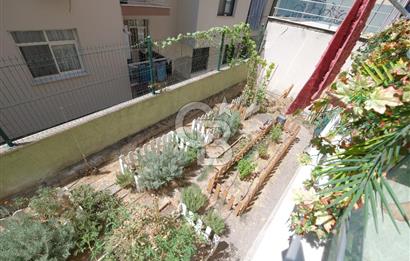 KÜÇÜK ÇİĞLİ'DE BAHÇELİ VE YENİLENMİŞ 3+1 SATILIK DAİRE
