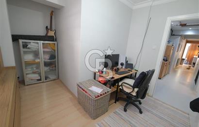 KÜÇÜK ÇİĞLİ'DE BAHÇELİ VE YENİLENMİŞ 3+1 SATILIK DAİRE