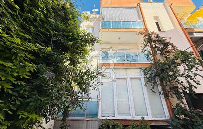 Çandarlıda Sahile 30 Metre Tadilatlı Satılık 1+1 Daire