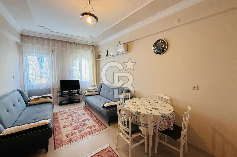 Çandarlıda Sahile 30 Metre Tadilatlı Satılık 1+1 Daire