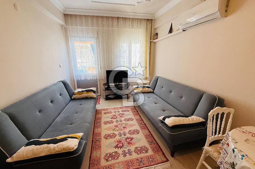 Çandarlıda Sahile 30 Metre Tadilatlı Satılık 1+1 Daire