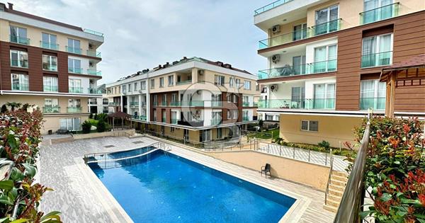 BEYLİKDÜZÜ ŞEHRİ BEYAZ 2 SİTESİNDE 1+1 BÜYÜK TİP KİRALIK DAİRE - 371403