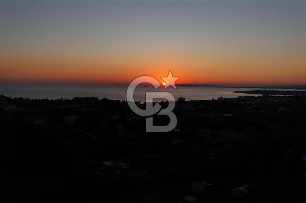 Darıca' da Özel Mimari Tasarımlı Havuzlu İkiz Villa