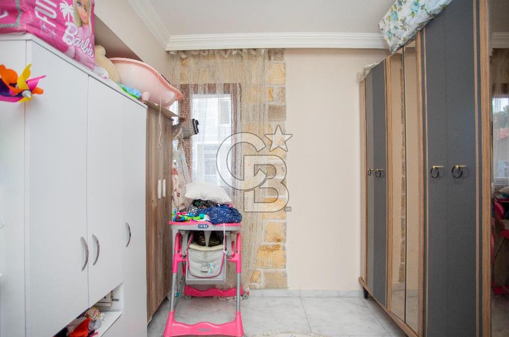 Foça  Kazım Dirik Mah Kiralık 2+1 Bahçe Katı Daire Eşyasız