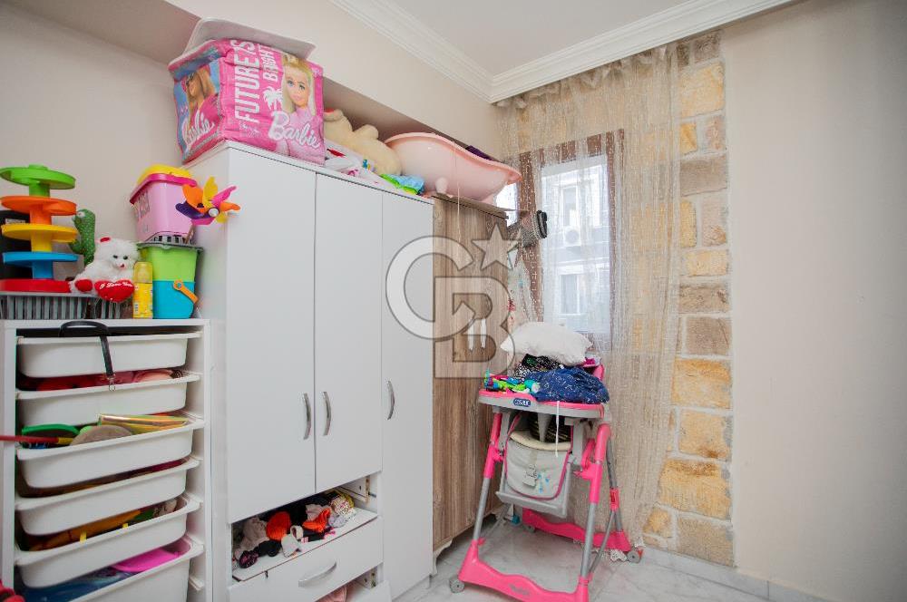 Foça  Kazım Dirik Mah Kiralık 2+1 Bahçe Katı Daire Eşyasız