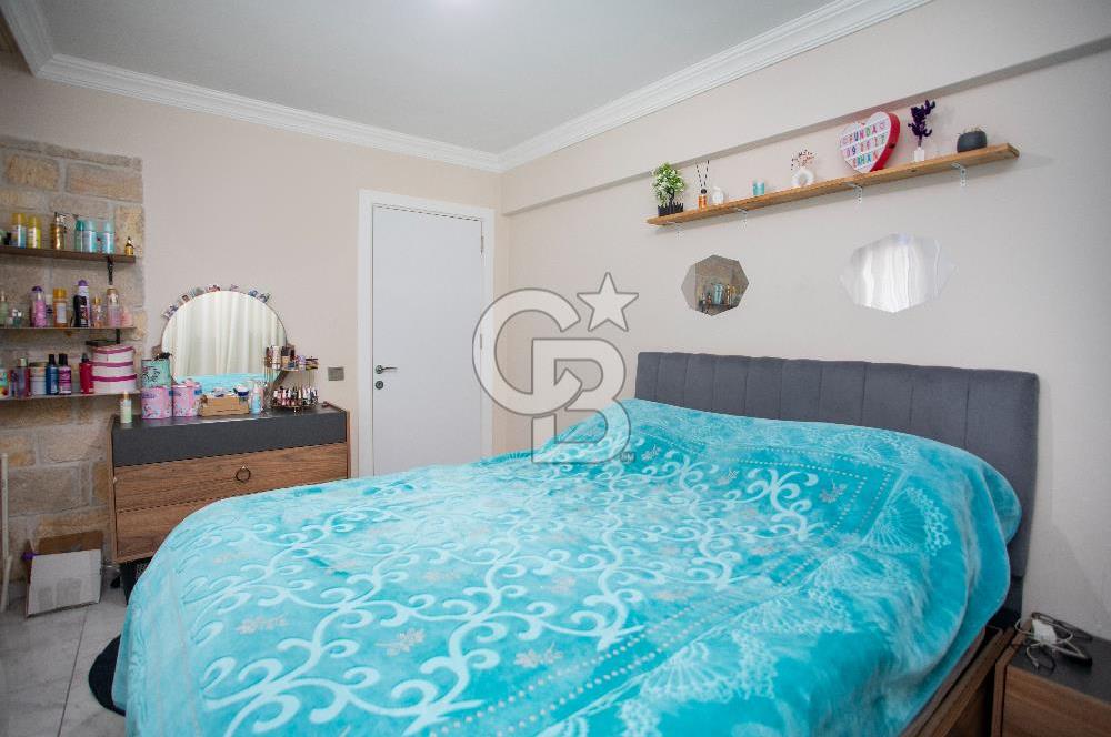 Foça  Kazım Dirik Mah Kiralık 2+1 Bahçe Katı Daire Eşyasız