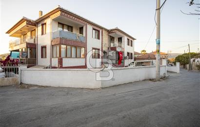 Foça  Kazım Dirik Mah Kiralık 2+1 Bahçe Katı Daire Eşyasız