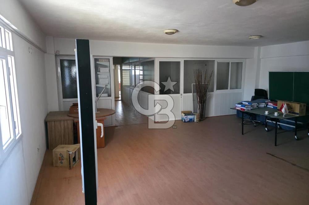 KARABAĞLAR SANAYİNİN MERKEZİNDE 1260 M² KOMPLE KİRALIK İŞYERİ